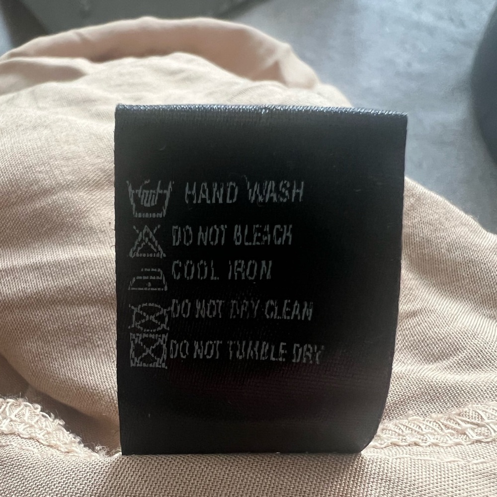 Olivaceous printed lacy dress - medium - Picture 4 of 5